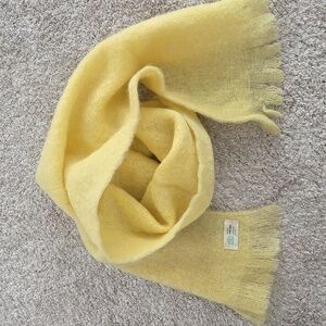 Prova  Stoles Yellow Wool Scarf